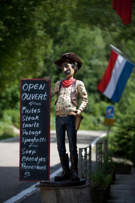 Bed & Breakfast B&b-restaurant Porte De La Lienne 2*