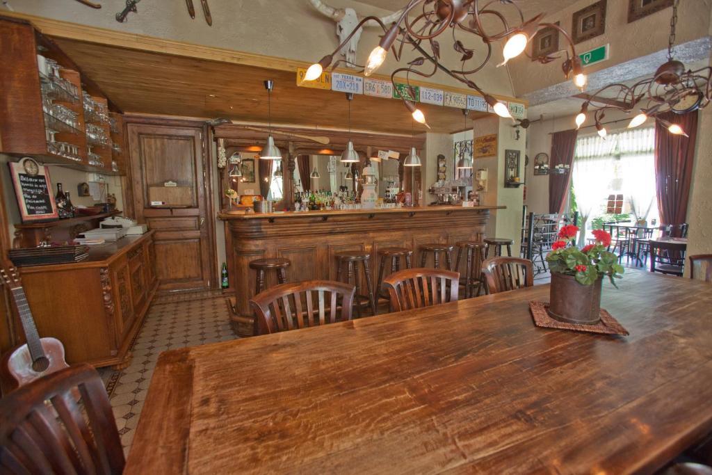 Bed & Breakfast B&b-restaurant Porte De La Lienne Stoumont