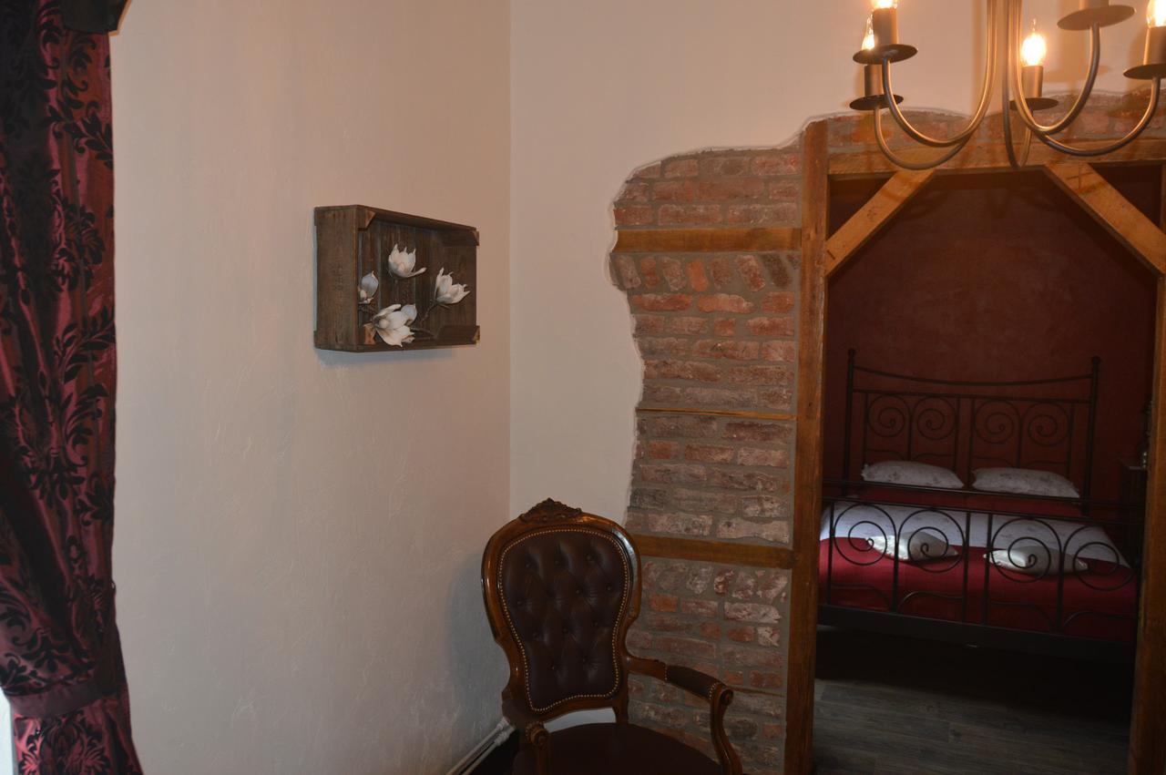 Bed & Breakfast B&b-restaurant Porte De La Lienne 2*