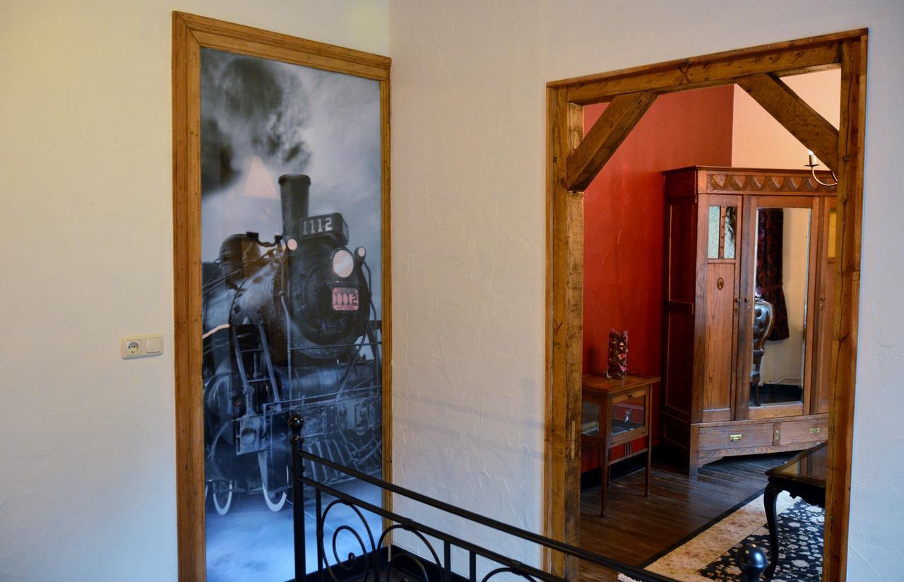 B&b-restaurant Porte De La Lienne Bed & Breakfast
