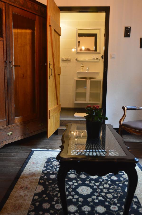 B&b-restaurant Porte De La Lienne Bed and breakfast
