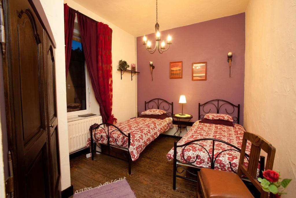 B&b-restaurant Porte De La Lienne 2*